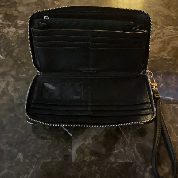 Steve Madden Wallet - Picture 4 of 4